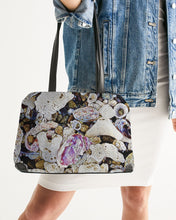 Load image into Gallery viewer, Sugar Beach Sea Shells Shoulder Bag
